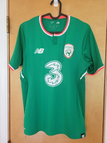 MEN REPUBLIC OF IRELAND 2017/2018 IRISH SOCCER FOOTBALL SHIRT JERSEY SIZE M Cover