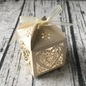 200 Vintage Ivory Love Heart Wedding Favour Box Candy Sweets Chocolate Gift Box - Picture 1 of 5