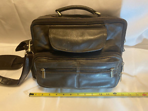 WILSON LEATHER COMPANY BROWN LEATHER CARRY ON BAG