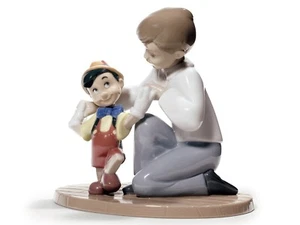 NAO BY LLADRO PINOCCHIO'S FIRST STEPS FIGURINE #1678 BRAND NIB DISNEY SAVE$ F/SH - Picture 1 of 1