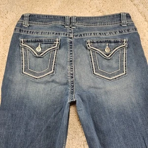 Apt. 9 Womens Jeans Bootcut Embroidered Flap Pockets Stretch Size 12 31.5x32 - Picture 1 of 9