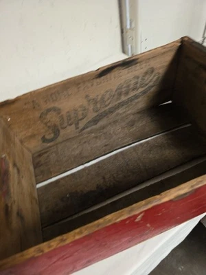 VINTAGE SUPREME BEER WOODEN CASE - Image 1 of 4