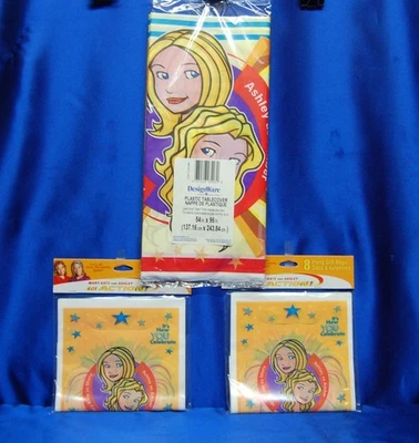 Mary Kate Ashley Party Set # 3 Mary Kate Ashley Tablecover Loot Bags - Image 1 of 4