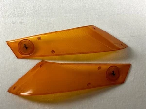 Par de lentes indicadoras de señal de giro delanteras derecha izquierda Ferrari 365 GTB/4 Daytona - Imagen 1 de 17