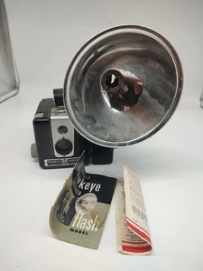 Película Kodak Brownie Hawkeye Flash Modelo Vintage Cámara 620 Como No Probada (T176) - Imagen 1 de 5
