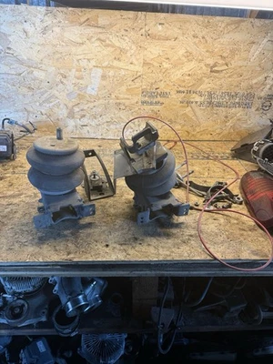 Kit de bolsas de resorte de aire ayudante trasero Firestone Ride-Rite para Ford F-250 F-350 2011-16 Foto 1 de 4