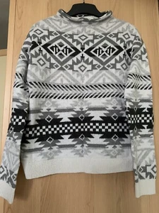 H&M Black Grey Aztec Print Knit Jumper Sweater Size S - Picture 1 of 5