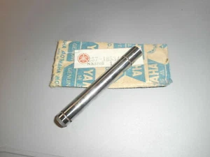 NOS Yamaha JT1 JT1L JT2 JT2 1971-1972 OEM Shift Fork Guide Bar 257-18534-00 - Picture 1 of 1