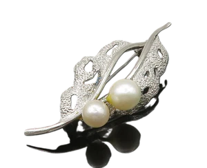 925 Silver Vintage Cultured Pearls Shiny Floral Leaf Brooch Pin BP8881 - Picture 1 of 6