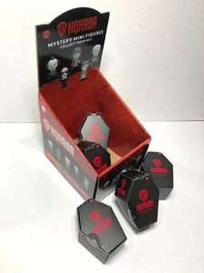 WB Horror Mini Figure in Vinile Bianco e Nero SET DI 5 o SCEGLI scatole sigillate - Foto 1 di 14