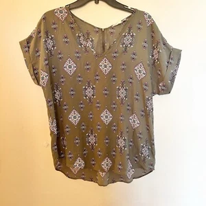 Hippie Rose - Womens Size: XL Olive Green Floral V-Neck Blouse - Picture 1 of 8