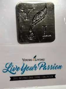 Aceites esenciales Young Living - Pin de corbata con solapa de sombrero, NUEVO (LOGOTIPO Y L) - Imagen 1 de 3