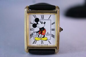 Vintage Lorus By Seiko Mickey Mouse Tank Watch Men Gold Tone