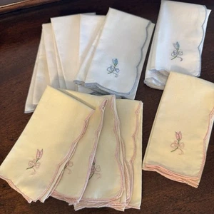 Lot Of 12 Ladies Vintage Embroidered Hankies Handkerchiefs blue and pink roses - Picture 1 of 8