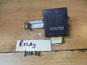 TOYOTA HILUX SURF 1992 BRAKE WARNING RELAY 89390-35010 / 166700-1560 DENSO - Picture 1 of 3