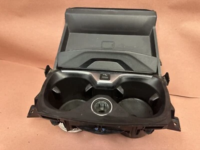 Panel portavasos consola central BMW G20 330XI 330 USB 12V OEM 5K millas Foto 1 de 4