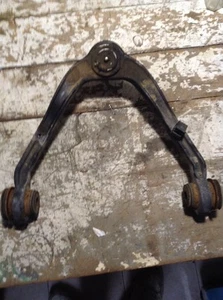 01 02 03 04 05 06 Suburban Tahoe Yukon Right Passenger Front Upper Control Arm. - Picture 1 of 5