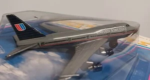 United Airlines Diecast model Dyna-Flites Scale.  On original card/bubble pack - Picture 1 of 3