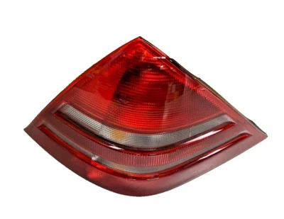 Luz trasera ULO LH - 170-820-15-64-05 / 6427-03 - Se adapta a Mercedes-Benz SLK230 98-00 Foto 1 de 4