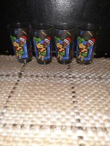Disney Classic Winnie the Pooh Set Of 4 Small Breakfast Juice Glasses 8 Oz Cups