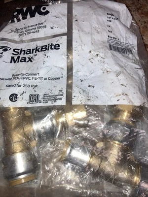 Bag of 3 Sharkbite #U462LF Push to Connect Brass Fittings 3/4" Tees - Image 1 of 3