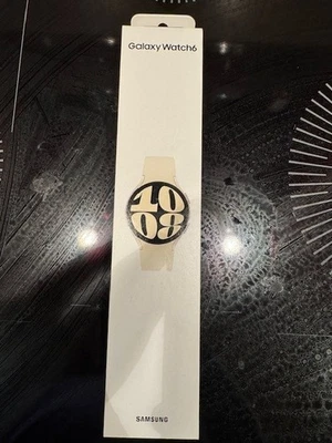 Samsung Galaxy Watch6 GPS Bluetooth 40mm Gold Aluminum Case Smartwatch - Image 1 of 3