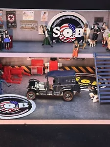 Hot Wheels 1969 Redlines Ford Police Paddy Wagon 1:64 Diecast USED VG Cond - Picture 1 of 8