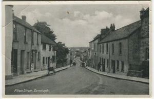 PILTON STREET, BARNSTAPLE - Devon Postcard - Picture 1 of 2