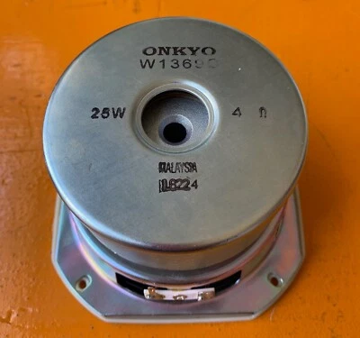 ONKYO W1369C Woofer 5" 13cm 25W 4 Ω originale universale per casse varie. - Immagine 1 di 3