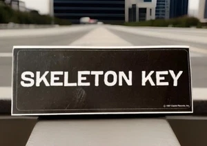 Vintage 1997 Capitol Records Aufnahme Künstler Skelett Schlüssel Aufkleber Abziehbild - Bild 1 von 4