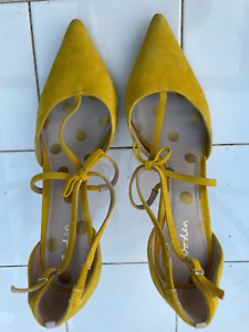 Boden Yellow Suede Slim Heel Ribbon Court Shoes UK5   EU38