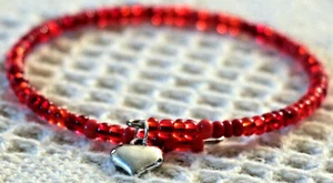 Women's Shades of Red seed bead Wire Single Wrap Bracelet. NWOT - Picture 1 of 6