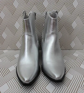 Old Navy Faux Leather Western Boots Pointed Toe Silver Size 7 NWT - Bild 1 von 8