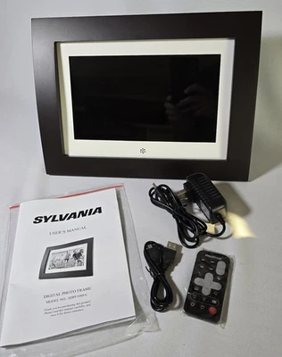 Sylvania SDPF1089-C 10-Inch LED Multimedia Wood Finished Digital Photo Frame - Image 1 of 4