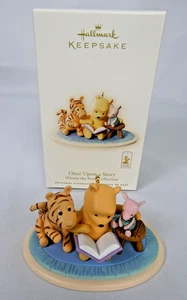 Hallmark Andenken Winnie Puuh Weihnachtsschmuck Once Upon a Story 2008 - Bild 1 von 5
