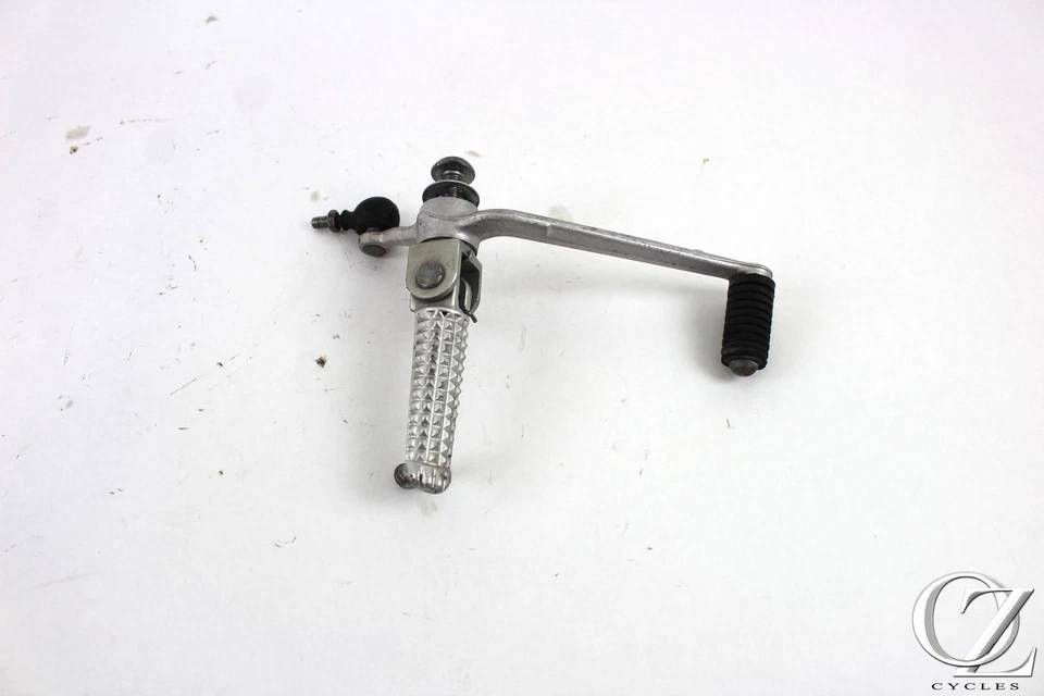 07-08 Pedal freno trasero Yamaha YZF 1000 R1 4C8-27211-00-00 Foto 1 de 4