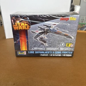 Revell Star Wars Luke Skywalker's "X-WING FIGHTER" Plastik Modellbausatz Neu in Box - Bild 1 von 6