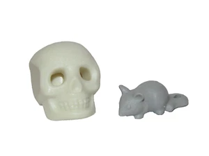 Playmobil Mianiature White Skull  &  Mouse - C13 - Picture 1 of 4