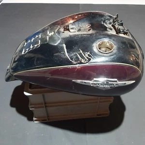 GENUINE SUZUKI VL800 C800 INTRUDER 2012-16 FUEL PETROL TANK CELL - DAMAGED - Picture 1 of 19