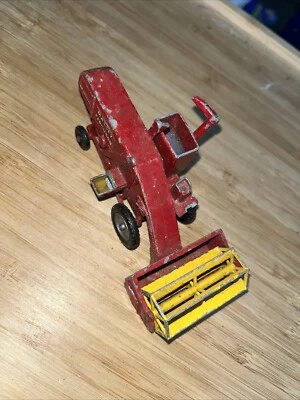 Cosechadora Lesney Massey Ferguson #56 usada Foto 1 de 4