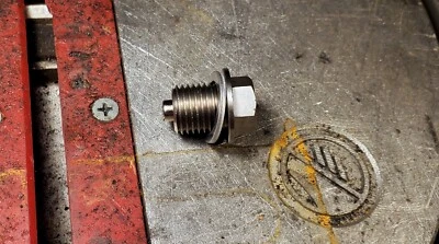 14mm MAGNETIC OIL DRAIN PLUG EQUIVALENT FOR YAMAHA PART 11H-13455-00-00 FIT MANY - Image 1 of 4