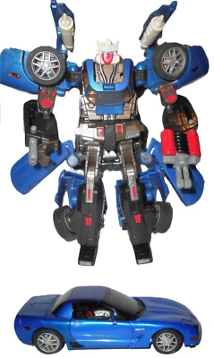 Transformers 2004 Alternators TRACKS  100% complete classics chug Autobot - Image 1 of 4