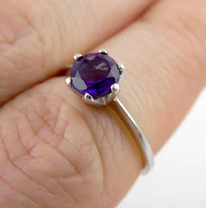 RJ Graziano Sterlingsilber Rundschliff Amethyst Vorsteckring 925 Größe 7,5 1,6 g - Bild 1 von 16