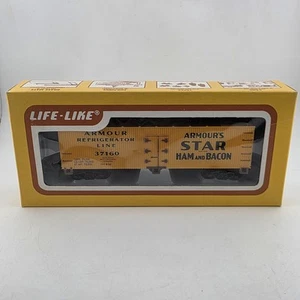 HO Scale Life-Like 8505 Armour's Star Ham And Bacon Reefer Car - New - - Picture 1 of 7