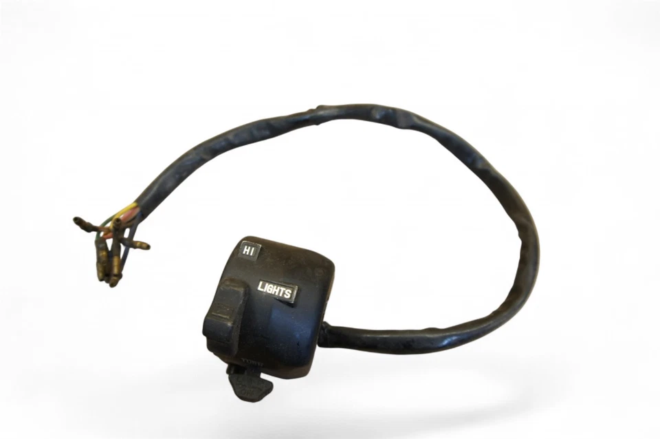 Yamaha Xs500 Xs 500 Tx500 Tx 500 Left Hand Controls Light Switches Y182 *2641N - Imagem 1 de 4