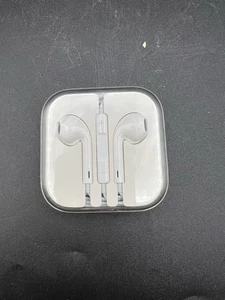 Original Zubehör Hersteller Original Apple EarPods 3,5 mm Klinke Kopfhörer mit Mikrofon (unbenutzt in Hülle) - Bild 1 von 5