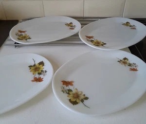 VINTAGE PYREX 4 x large STEAK PLATE IN AUTUMN GLORY 28CM - Picture 1 of 2