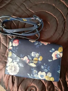 Cath KIDSTON stylish floral collection clutch - Picture 1 of 6