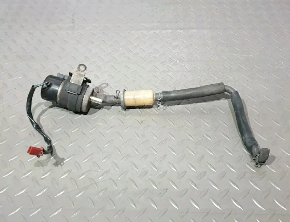 Honda VFR750FL/M/N/P RC36 1991 - 1993 Fuel Pump Petrol Pump Mitsubishi with Hose — 第 1/4 张图片