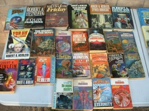 Lot 64 Science Fiction Books Hardcover & Paperback Heinlein, Norton, Clarke More - Bild 1 von 3
